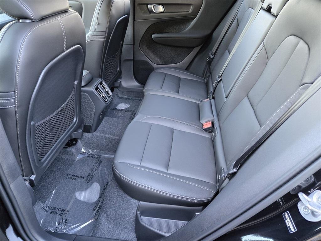 new 2025 Volvo XC40 car, priced at $48,335