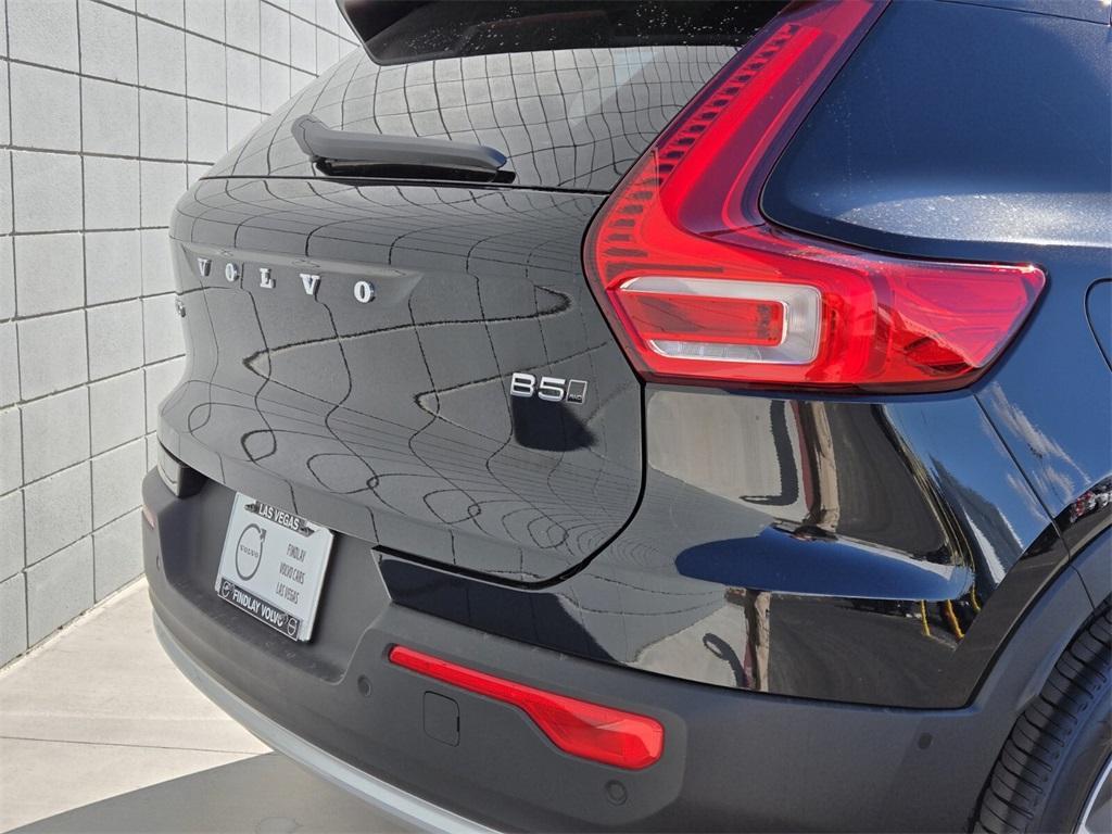 new 2025 Volvo XC40 car, priced at $48,335
