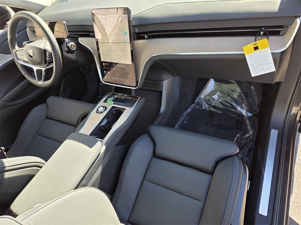 new 2025 Volvo EX90 car, priced at $75,335