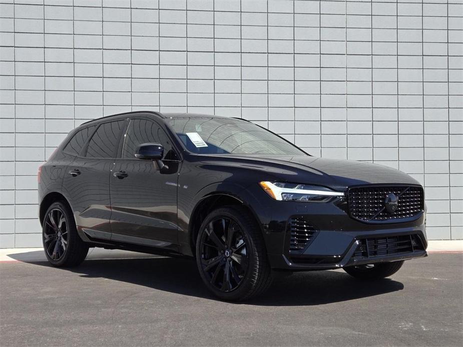 new 2025 Volvo XC60 car