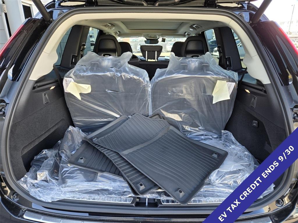 new 2025 Volvo XC90 Plug-In Hybrid car, priced at $76,436
