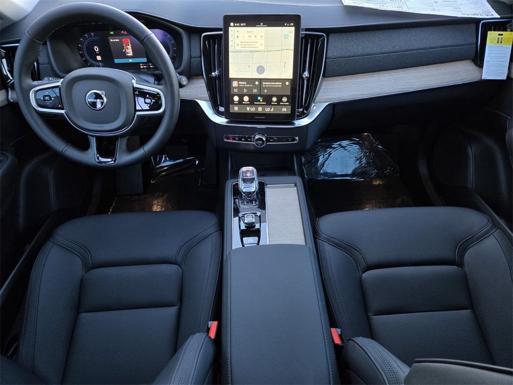 new 2025 Volvo XC90 Plug-In Hybrid car, priced at $75,765