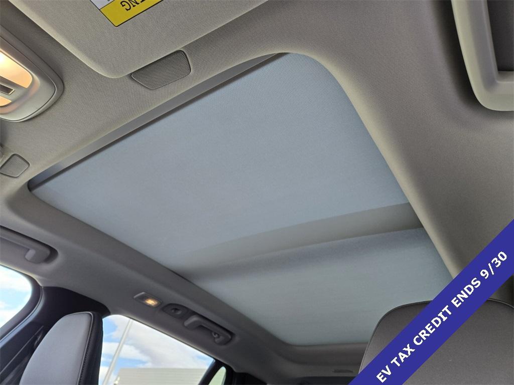 new 2025 Volvo XC90 Plug-In Hybrid car, priced at $76,436