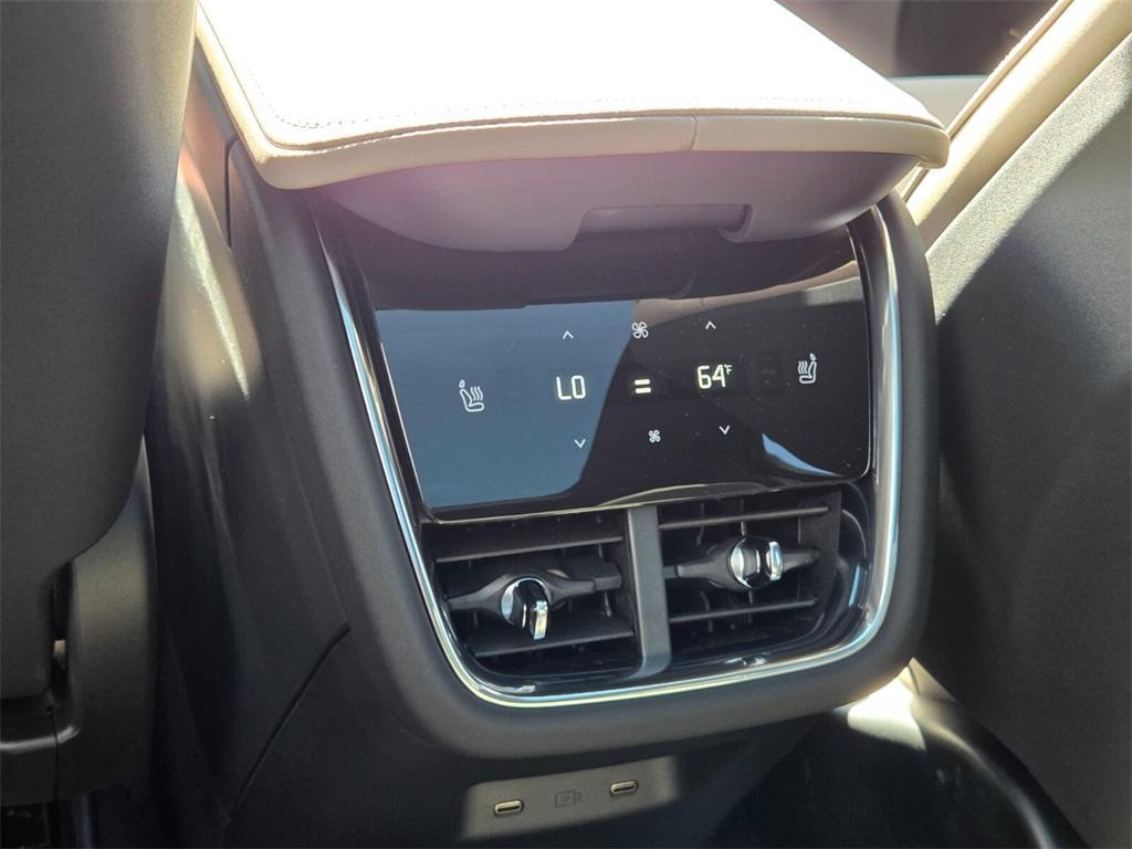new 2025 Volvo EX90 car, priced at $83,205
