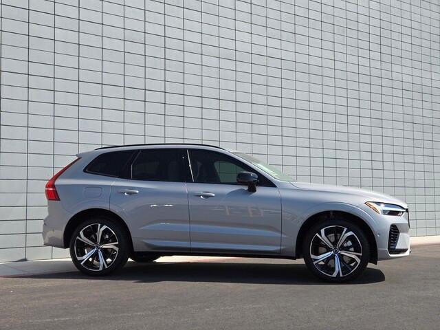 new 2025 Volvo XC60 car