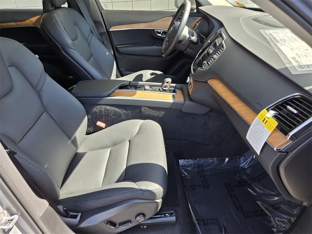 new 2025 Volvo XC90 car, priced at $63,451