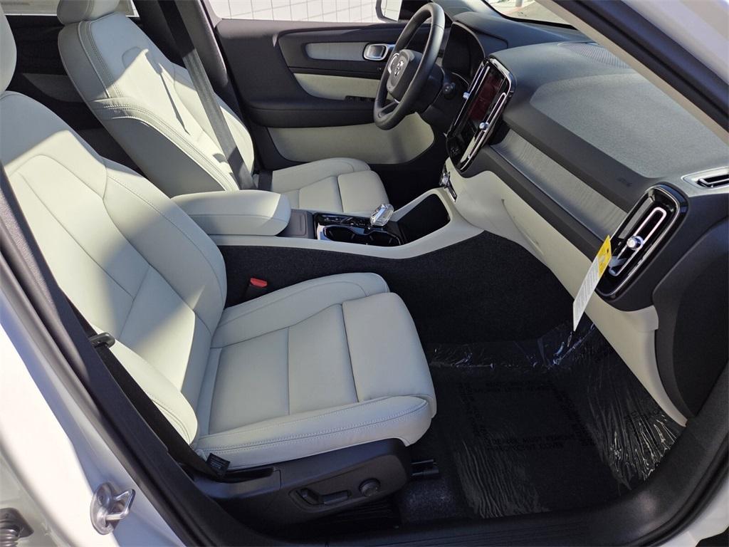 new 2026 Volvo XC40 car, priced at $48,150