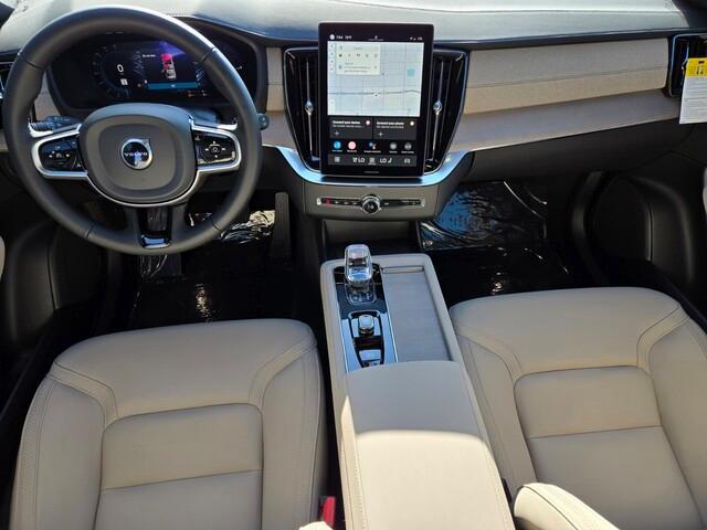 new 2025 Volvo XC90 Plug-In Hybrid car, priced at $76,047