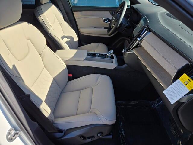 new 2025 Volvo XC90 Plug-In Hybrid car, priced at $76,047