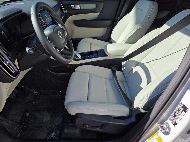 new 2026 Volvo XC40 car, priced at $48,150