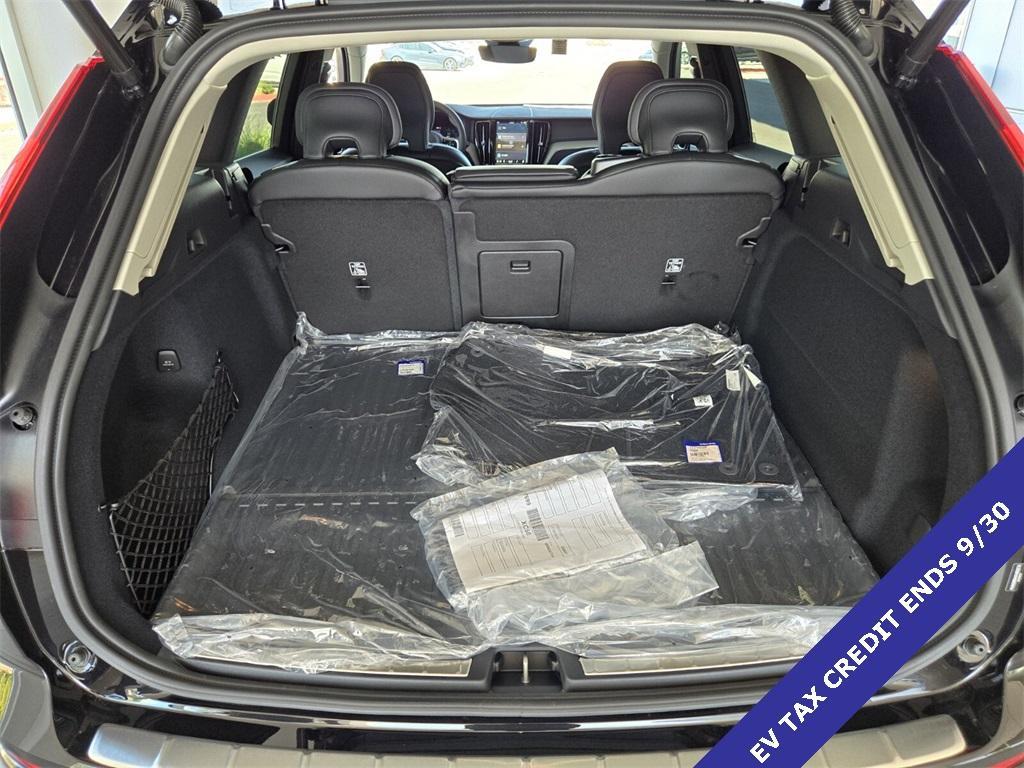 new 2025 Volvo XC60 Plug-In Hybrid car, priced at $69,593