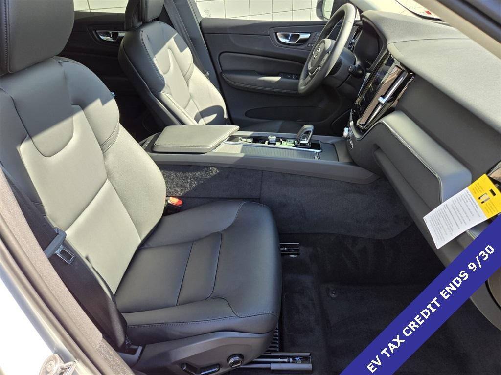 new 2025 Volvo XC60 Plug-In Hybrid car, priced at $67,393