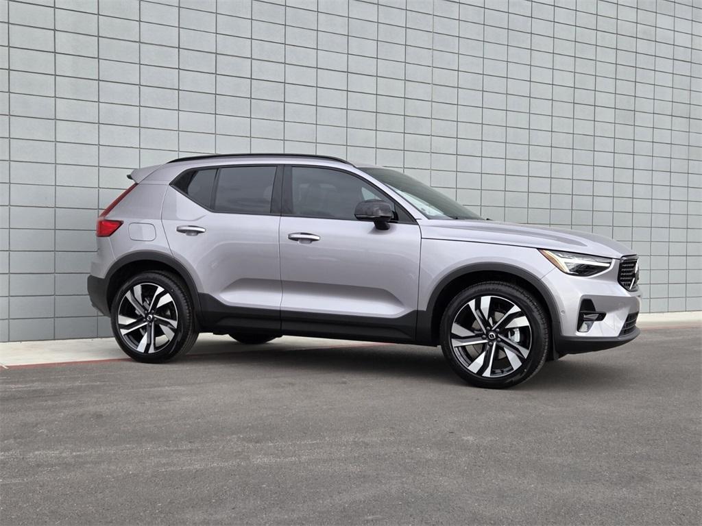 new 2026 Volvo XC40 car, priced at $51,975