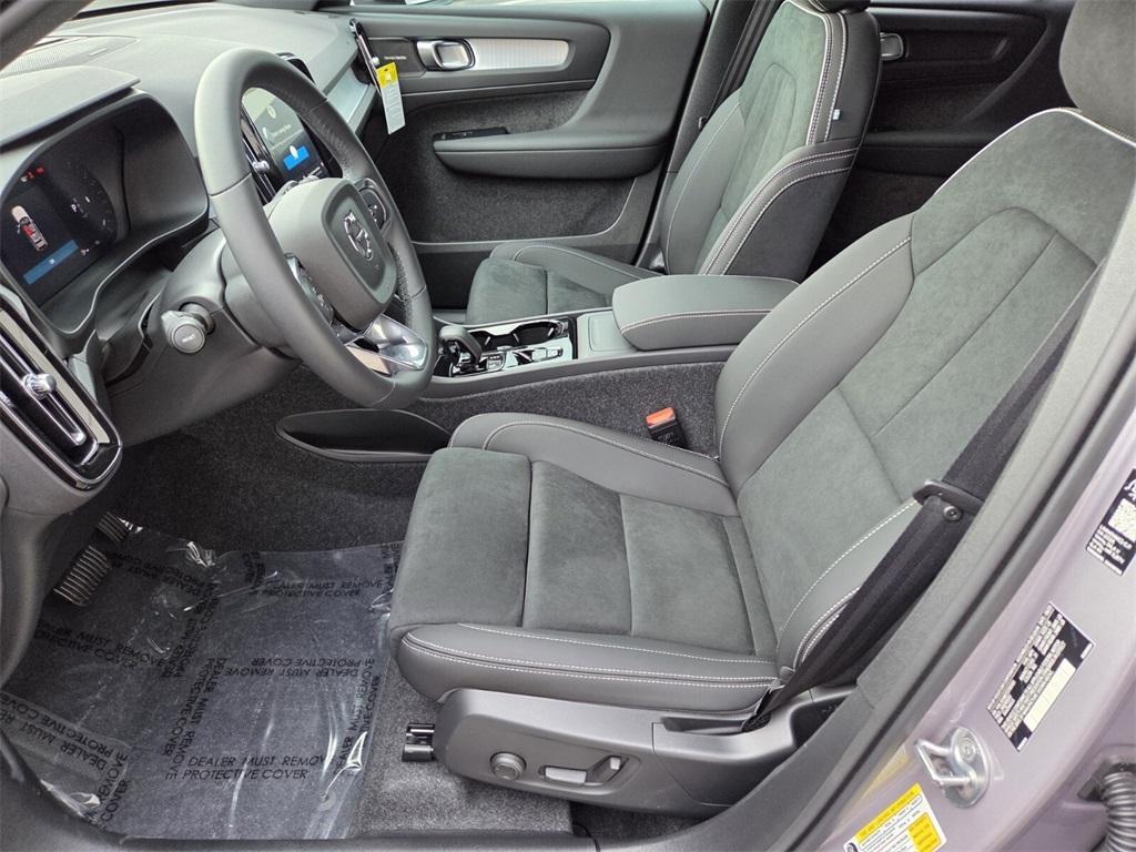 new 2026 Volvo XC40 car, priced at $51,975