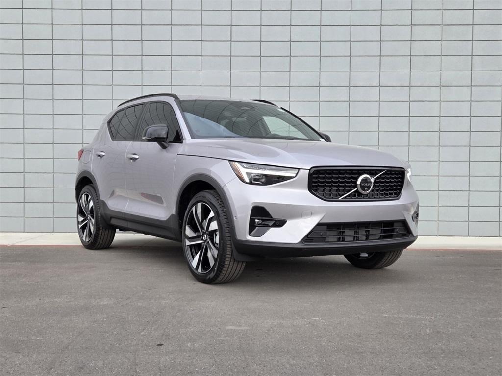 new 2026 Volvo XC40 car, priced at $51,975