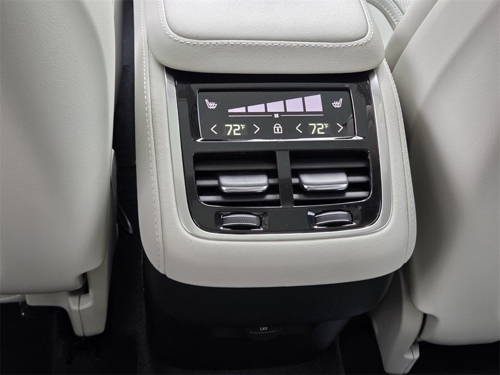 new 2026 Volvo XC90 car, priced at $71,535