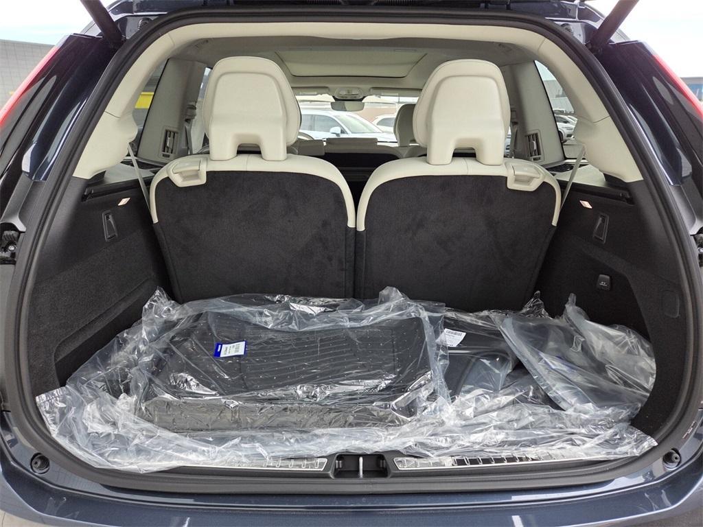 new 2026 Volvo XC90 car, priced at $71,535
