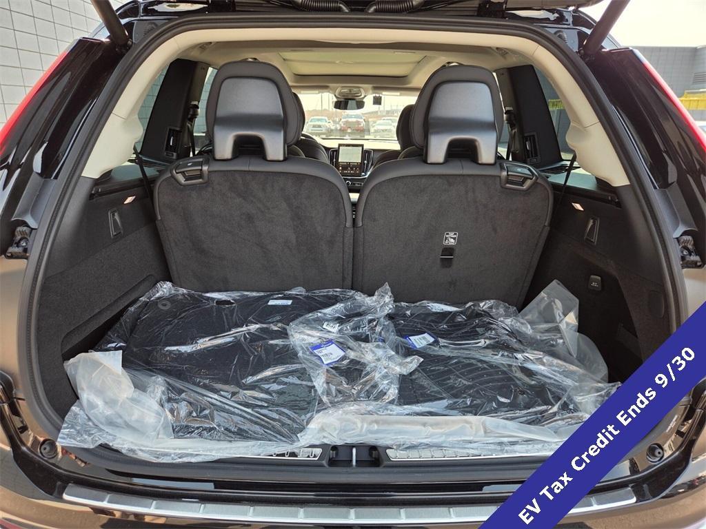 new 2025 Volvo XC90 Plug-In Hybrid car, priced at $76,953