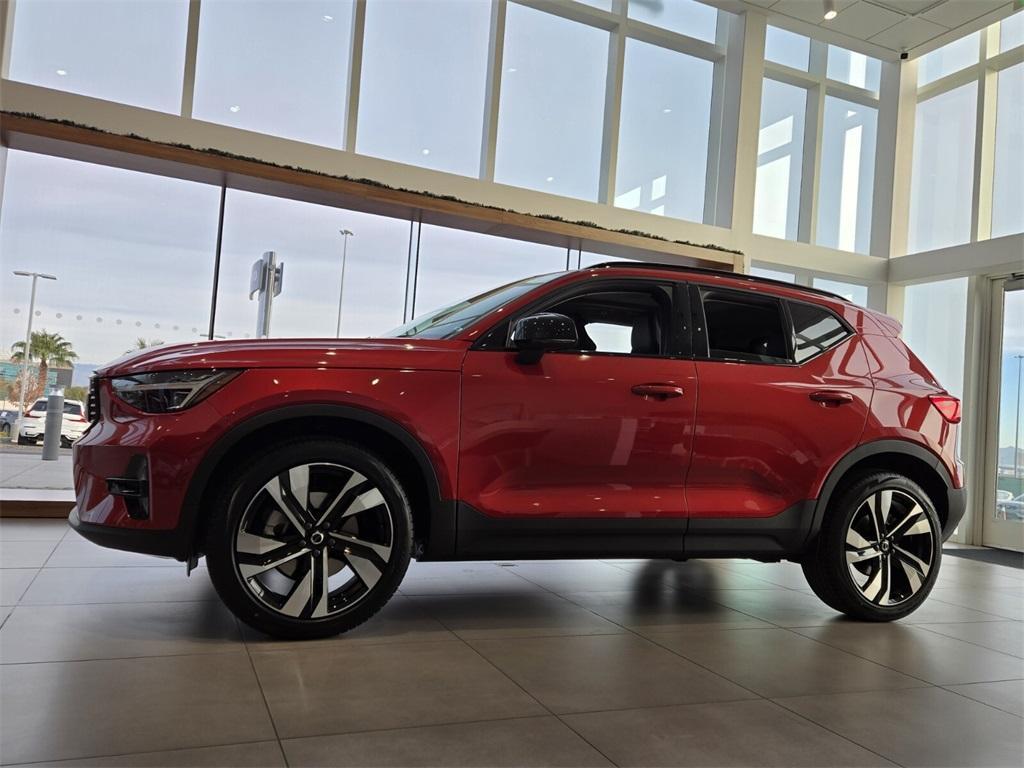 new 2025 Volvo XC40 car, priced at $50,050