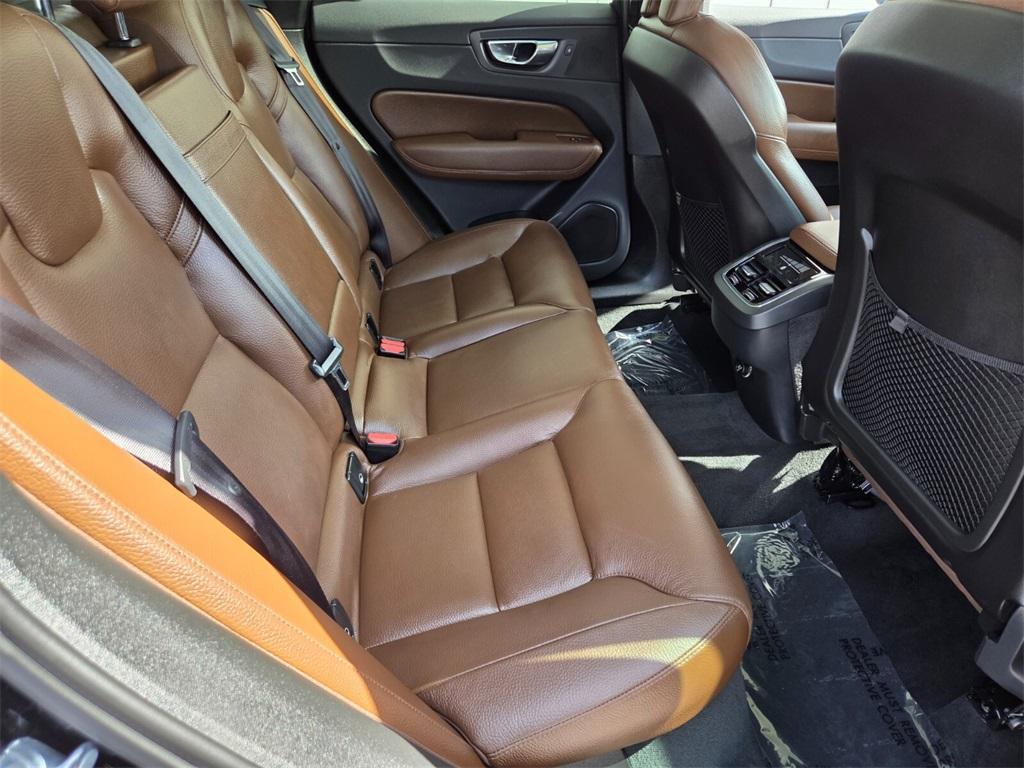 used 2019 Volvo XC60 car, priced at $25,984
