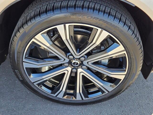 used 2023 Volvo XC60 car, priced at $47,382