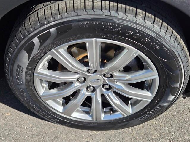 used 2019 Cadillac XT4 car, priced at $17,578