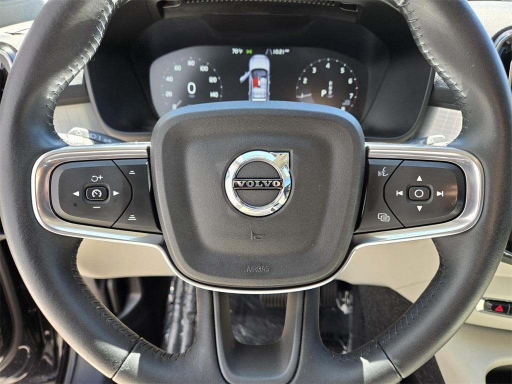 used 2021 Volvo XC40 car, priced at $19,985