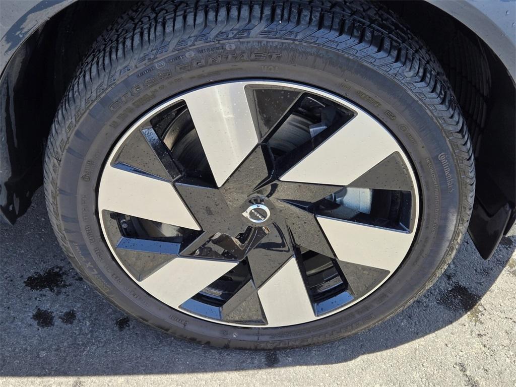 new 2025 Volvo XC60 Plug-In Hybrid car, priced at $66,235