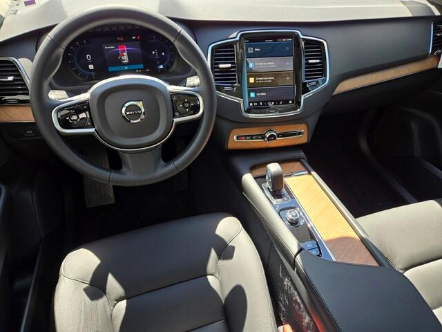 new 2025 Volvo XC90 car