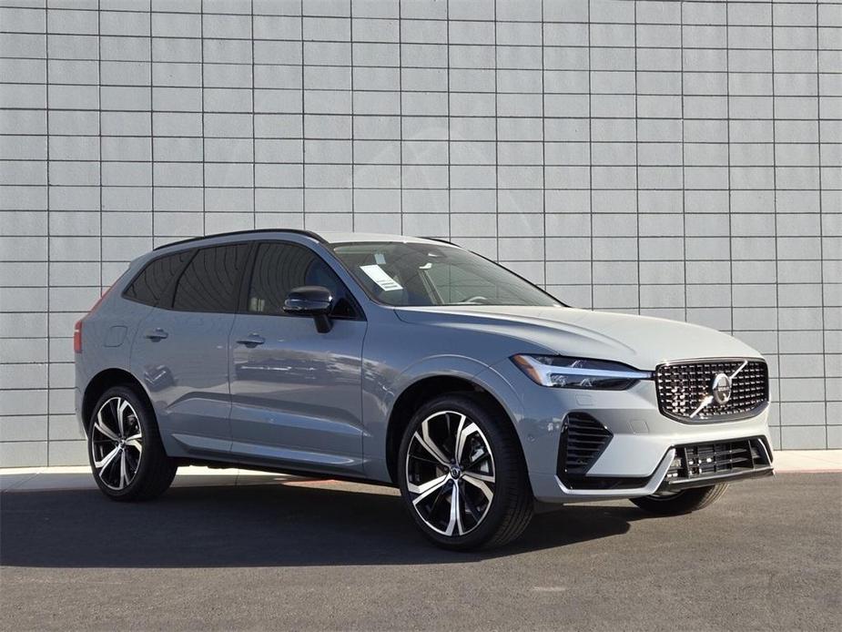 new 2025 Volvo XC60 car