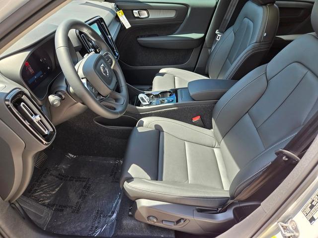 new 2025 Volvo XC40 car, priced at $47,810
