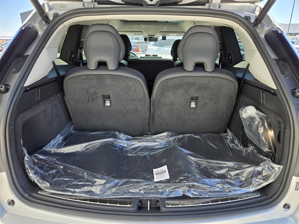 new 2025 Volvo EX90 car, priced at $81,290