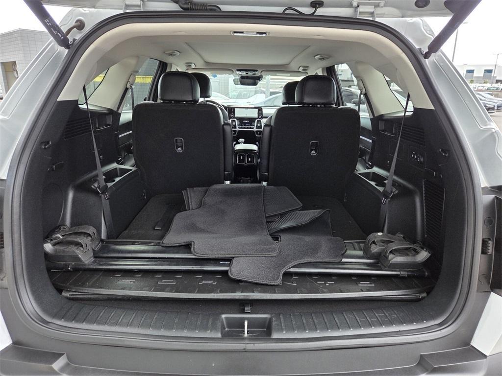 used 2022 Kia Sorento car, priced at $31,634