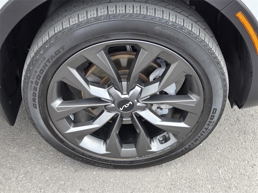 used 2022 Kia Sorento car, priced at $31,634