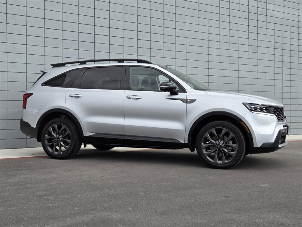 used 2022 Kia Sorento car, priced at $31,634