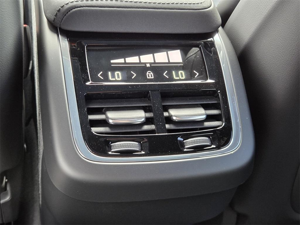 new 2026 Volvo XC60 car, priced at $61,315