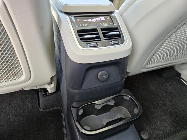 new 2025 Volvo XC90 Plug-In Hybrid car, priced at $78,065