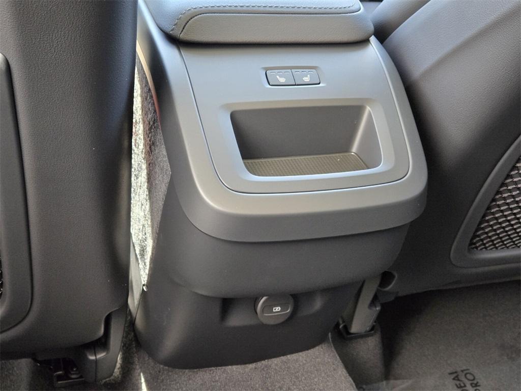 new 2025 Volvo XC60 car, priced at $50,900