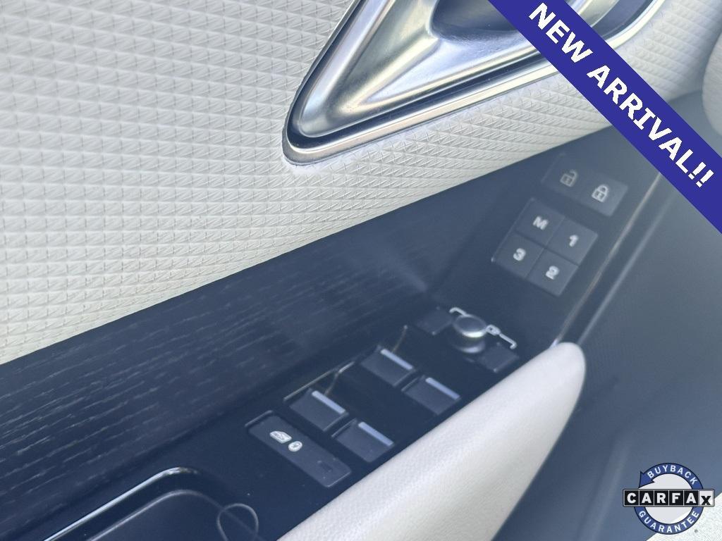 used 2021 Land Rover Range Rover Velar car, priced at $34,984