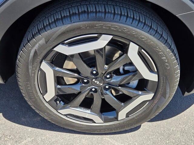 used 2024 Kia Telluride car, priced at $38,974
