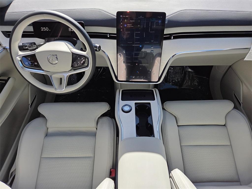 new 2025 Volvo EX90 car, priced at $91,990