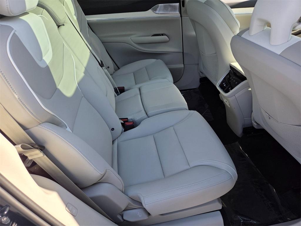 new 2025 Volvo EX90 car, priced at $91,990