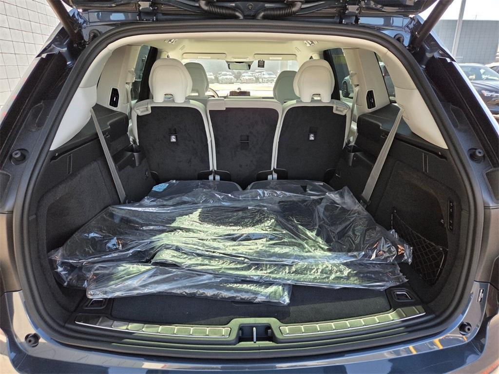 new 2025 Volvo EX90 car, priced at $91,990