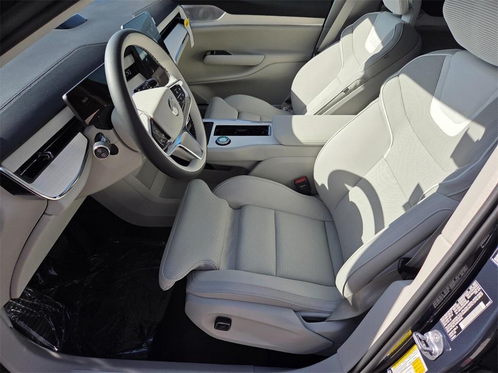 new 2025 Volvo EX90 car, priced at $91,990