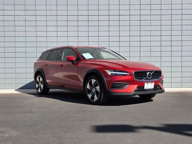 used 2020 Volvo V60 Cross Country car, priced at $31,248