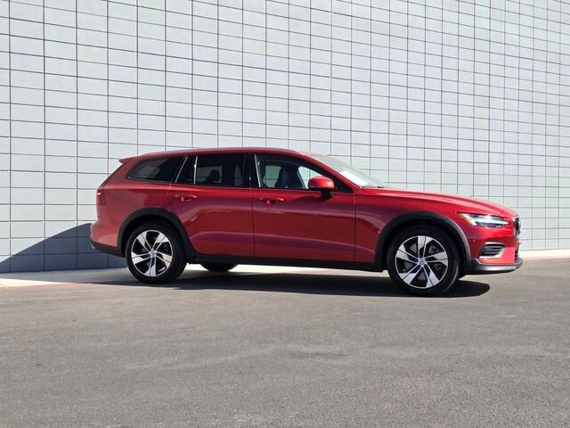 used 2020 Volvo V60 Cross Country car, priced at $31,248