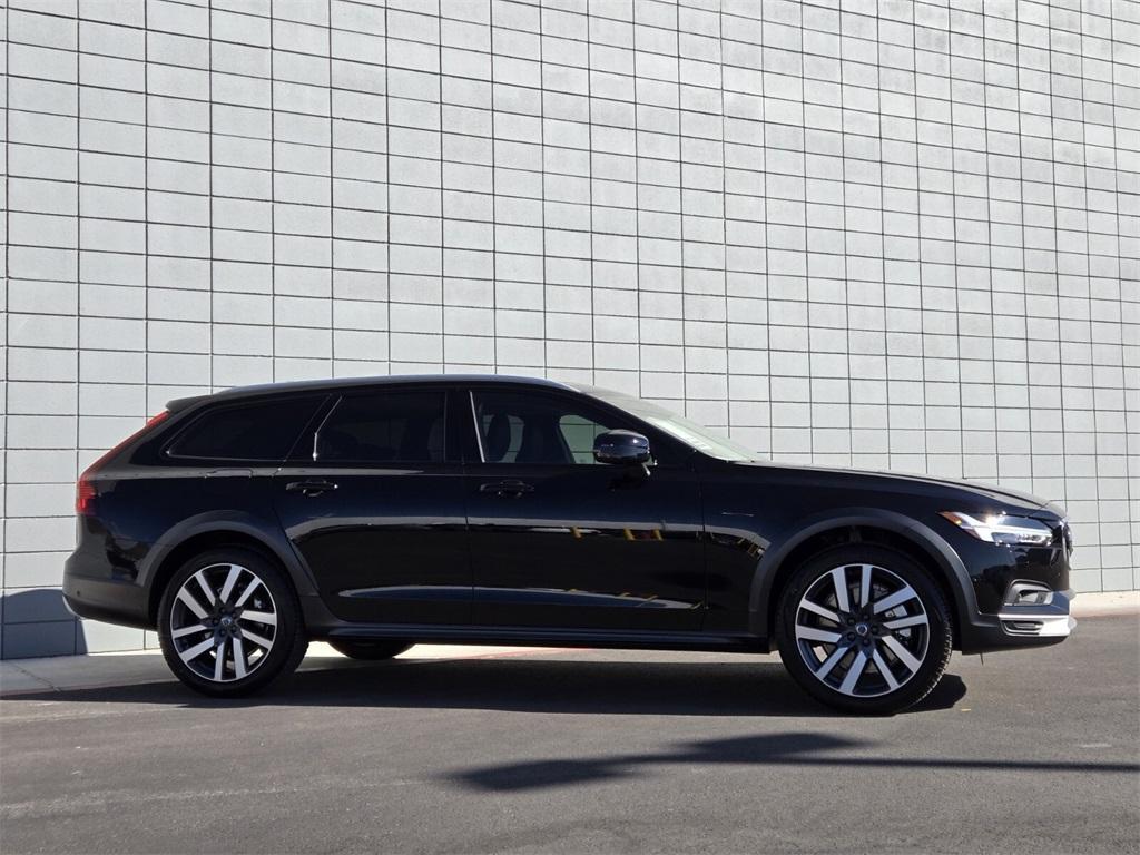 new 2025 Volvo V90 Cross Country car, priced at $63,875