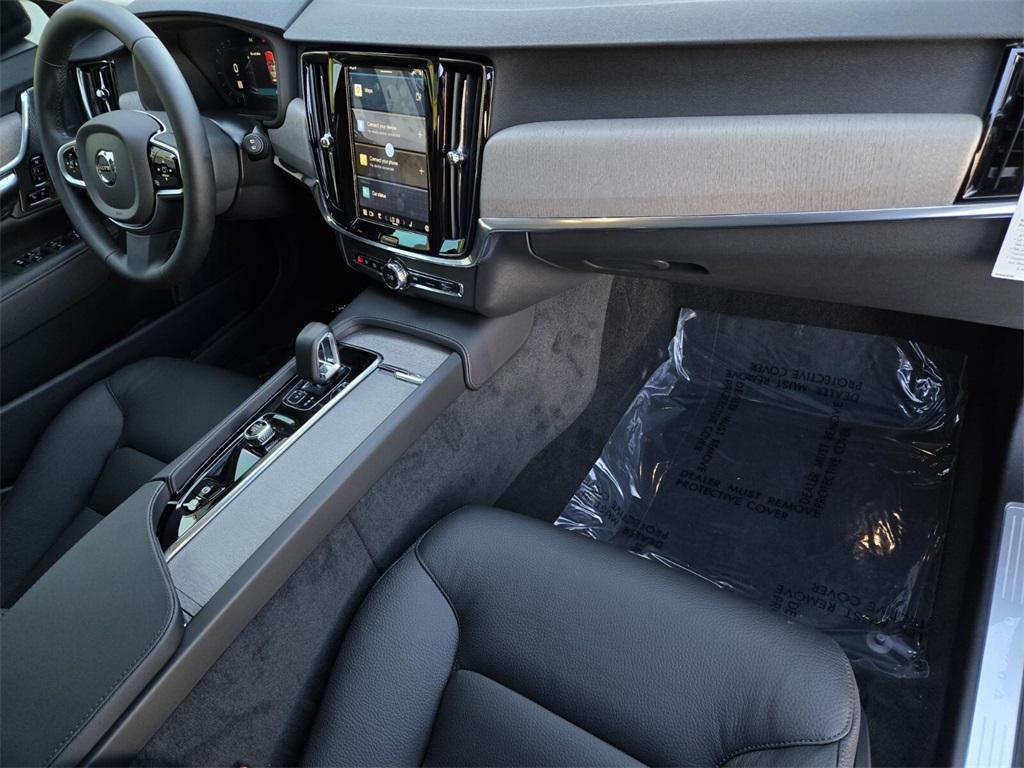 new 2025 Volvo V90 Cross Country car, priced at $63,875