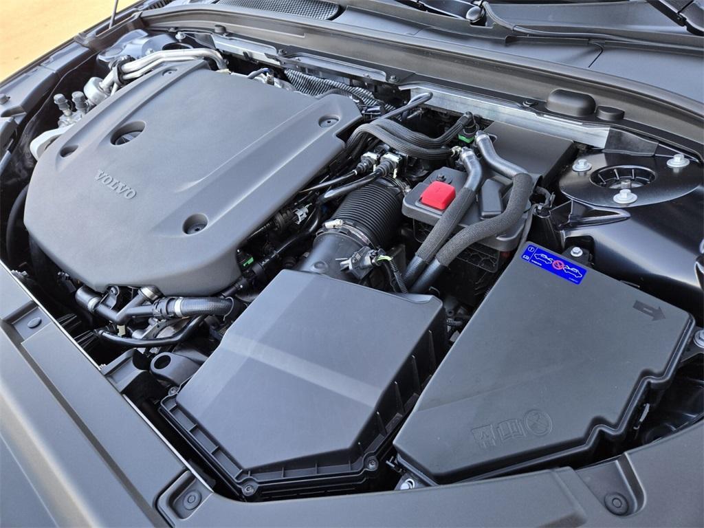 new 2025 Volvo V90 Cross Country car, priced at $63,875