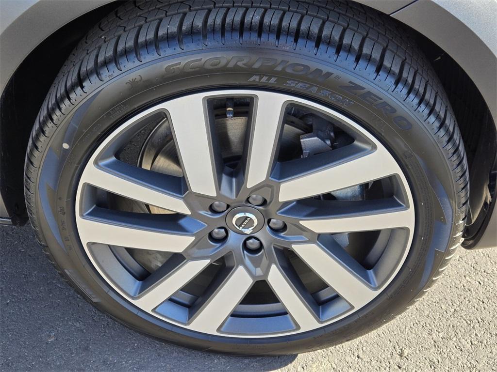 new 2025 Volvo V90 Cross Country car, priced at $63,875